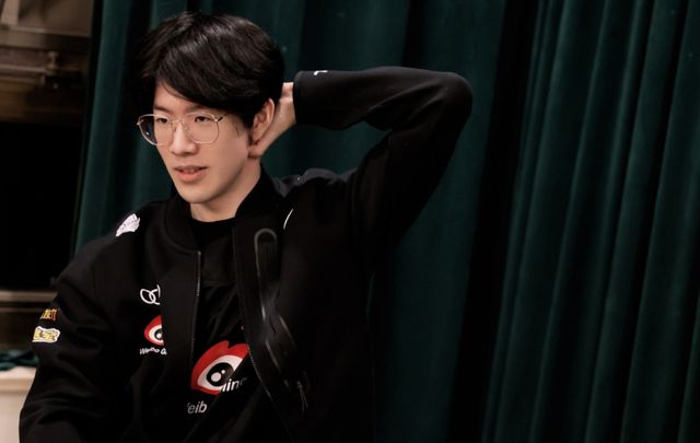 昨晚，LCS赛区的FlyQuest战队官宣前EG上单选手Impact加入队伍